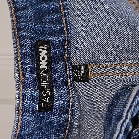 Fashion Nova Jeans Shoes Size 2X - Picture 6 of 7